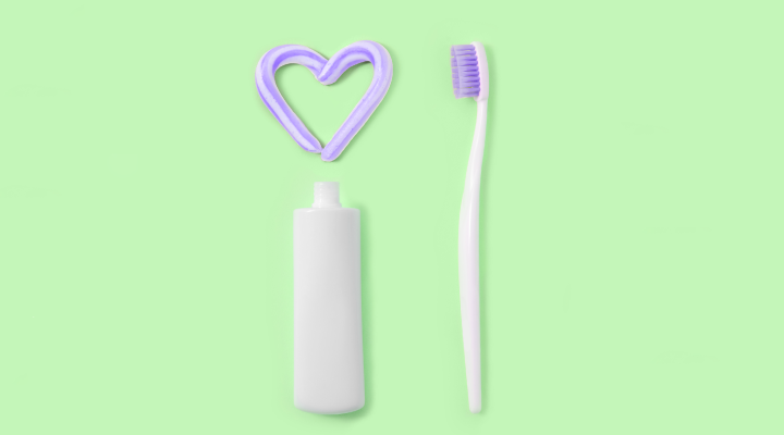 We know that toothpaste helps our teeth shine, but what else can it clean? Here are 5 of our favorite cleaning hacks.